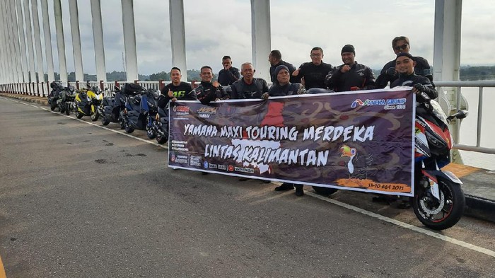 Touring Merdeka komunitas Yamaha