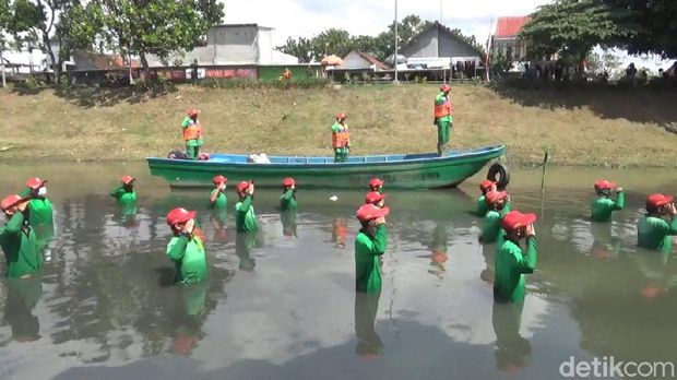 upacara hut ri di tulungagung