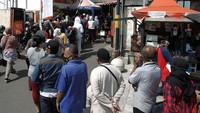Target penerima bantuan beras tersebut adalah masyarakat berpenghasilan rendah. Penyaluran bantuan beras PPKM Tahap II menyasar kepada 8,8 juta KPM BPNT non-PKH.