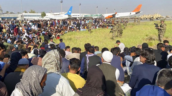 Amankan Evakuasi, Tentara AS Ambil Alih Bandara Kabul