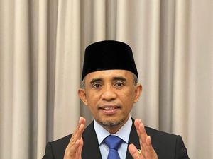 Gubernur Sulteng Minta Bangun Tenda Darurat-Dapur Umum Usai Gempa M 6,7 Palu