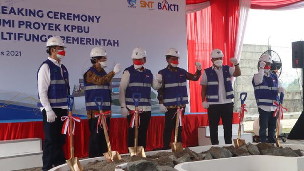 Bakti Kominfo Groundbreaking stasiun bumi untuk mendukung pengoperasian satelit Satria-1 di Cikarang, Jawa Barat, Rabu (18/8/2021).