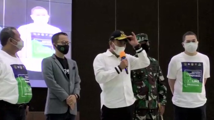 Gubernur Sumut (Gubsu) Edy Rahmayadi mengingatkan warga agar memakai masker jika beraktivitas. Dia menyarankan orang yang tidak memakai masker sebaiknya dijauhi atau malah dikucilkan.