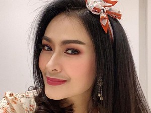 Terungkap Alasan Iis Dahlia Tak Mau Cukur Kumis