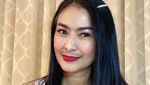 Potret Iis Dahlia Manis dengan Kumis Tipis yang Dicibir Netizen
