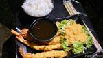 Dijamin Kenyang! Makan Chicken Katsu Jumbo Racikan Mantan Abang None Ini