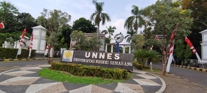 Kampus Unnes Semarang (Angling)