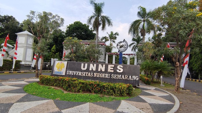 Kampus Unnes Semarang (Angling)
