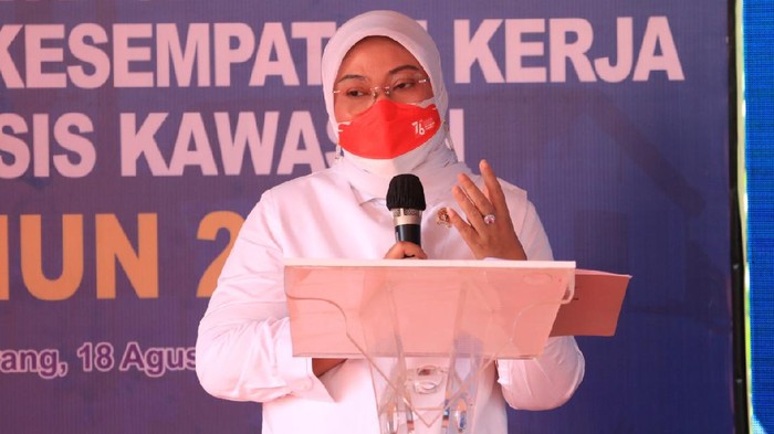 Kemenaker RI Dr.Hj Ida Fauziyah Ms.i