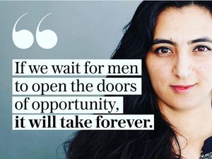 10 Potret Eks Kapten Bola Wanita Afghanistan yang Minta Bantuan Perlindungan