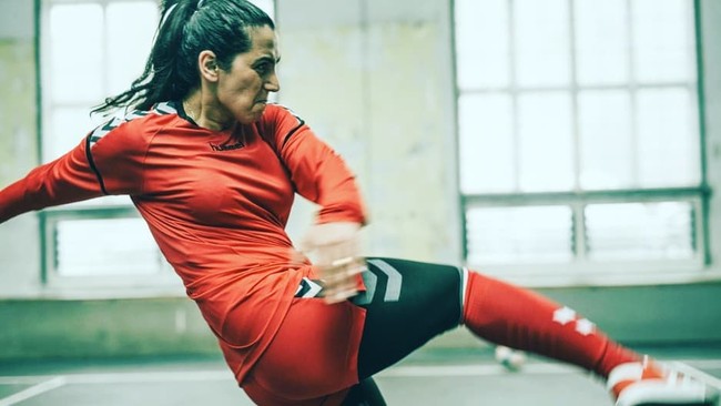 Aku diminta untuk menghapus akun media sosial, menghapus foto, melarikan diri dan bersembunyi. Itu membuat hatiku sakit karena selama ini kami sudah bekerja keras untuk meningkatkan kehadiran wanita dan sekarang aku meminta tim wanita di Afganistan untuk diam dan menghilang. Hidup mereka ada dalam bahaya, ujarnya kepada The Associated Press. Foto: Instagram @khalidagirlpower