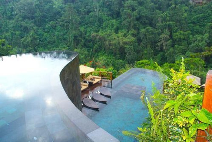 kolam renang di bali