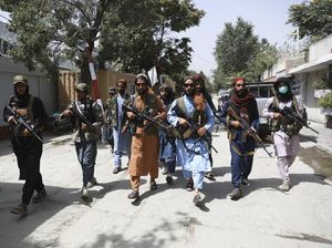 Negara Yang Bakal Akrab dengan Taliban, Drama Pembakaran Paspor di Afghanistan