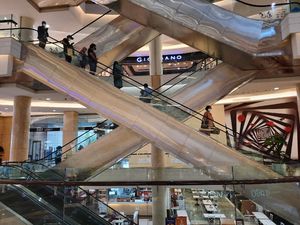 Jabodetabek-Surabaya PPKM Level 3, Kapasitas Mal 50% & Buka sampai 20.00