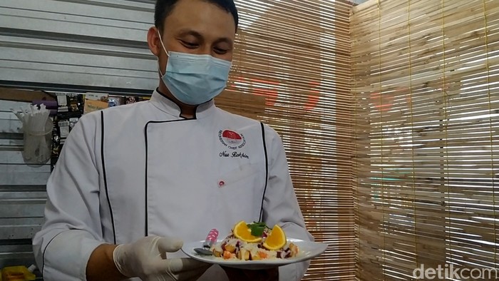 Karena Pandemi Chef Ini Berhenti Bekerja di Hotel dan Buka Resto di Rumah