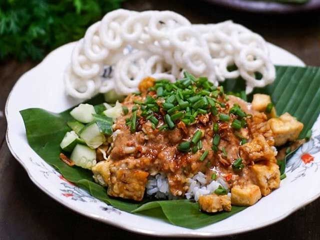 Racikan 5 Nasi Campur Nusantara yang Nikmatnya Tiada Dua