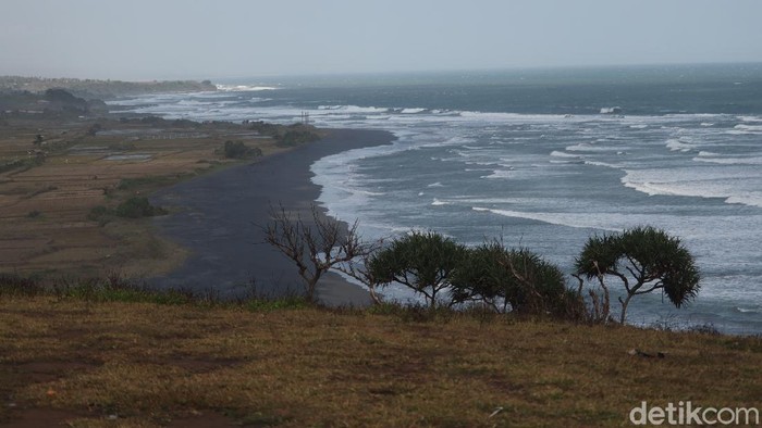 Pantai Rancabuaya Garut Pantai Rancabuaya Garut