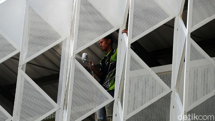 Penampakan Terkini Sentra Kuliner Higienis di Jalan Raden Patah Proyek penataan sentra kuliner higienis di Jalan Raden Patah, Jakarta, terus dikebut, Rabu (18/8/2021). Begini progresnya.