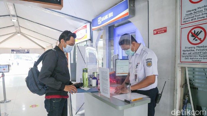 Persyaratan Naik Kereta Api Saat PPKM Terbaru, Cek di Sini!