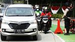 Polisi Bersenjata Jaga Ganjil-Genap di Masa PPKM