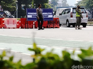 Taksi Online Dikecualikan dari Ganjil-Genap, Driver Semringah
