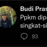Curahan hati para kaum jomblo yang chatnya cuma dibalas singkat-singkat sama gebetan. Ya kalau gini sih sabar aja deh ya, mungkin tandanya si doi nggak tertarik sama kamu, jadi cari yang lain saja deh.. Foto: Twitter
