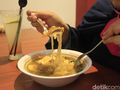 Bikin Ngiler! 5 Soto Ayam Legendaris di Jakarta yang Tak Pernah Sepi Pembeli