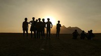 Sejumlah pemuda itu melarikan diri melalui Iran.