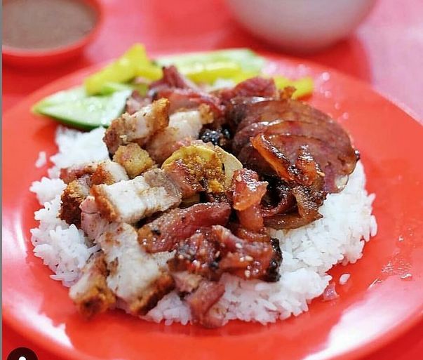 5 Rekomendasi Nasi Campur Non Halal dengan Campuran Babi Panggang