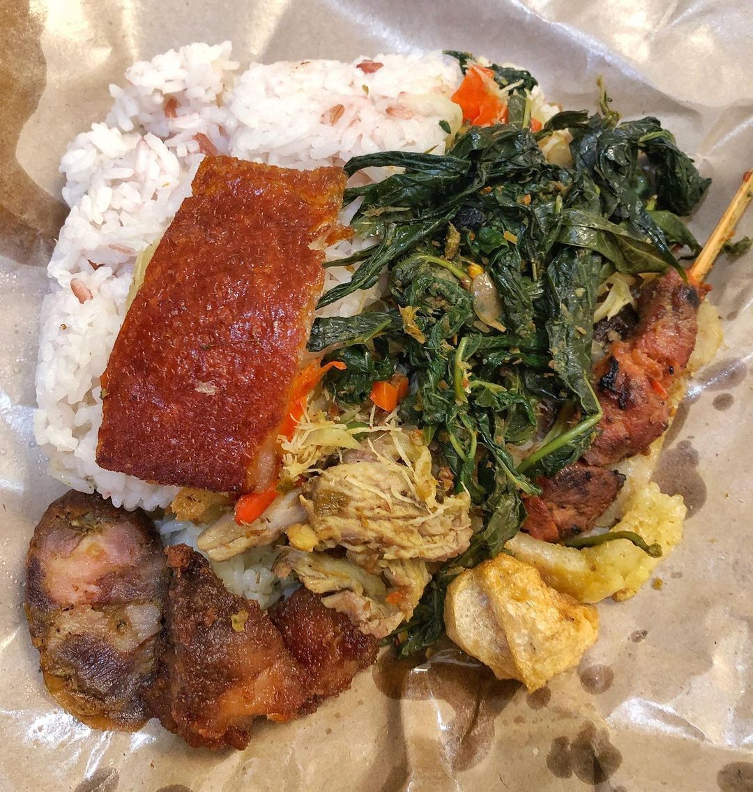 7 Nasi Babi Guling di Bali yang Renyah Gurihnya Nagih