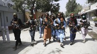 Taliban dengan agresif menaklukkan berbagai kota di Afghanistan hanya dalam beberapa hari sebelum akhirnya menduduki Istana Kepresidenan di Kabul.
