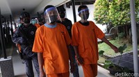 Enam orang tersangka ditangkap dalam operasi pemberantasan peredaran narkoba tersebut.