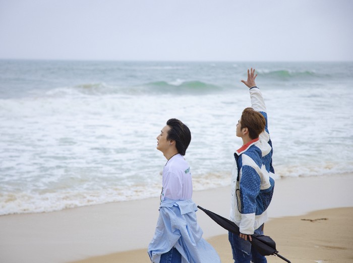 iKONs Type: One Summer Night