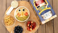 Sarapan sehat dengan menu oatmeal, kali ini menunya dibuat menarik. Tampaknya akan disajikan untuk sang buah hati. Makanan sehat jadi tampak yummy Foto: instagram @melanieputria