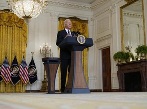 Ditanya Wartawan Soal Situasi di Afghanistan, Biden Ngeloyor Pergi