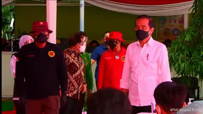 Jokowi tinjau Vaksinasi Covid-19 untuk Pelajar, Kabupaten Madiun