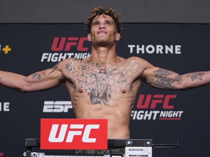 Jordan Williams petarung UFC