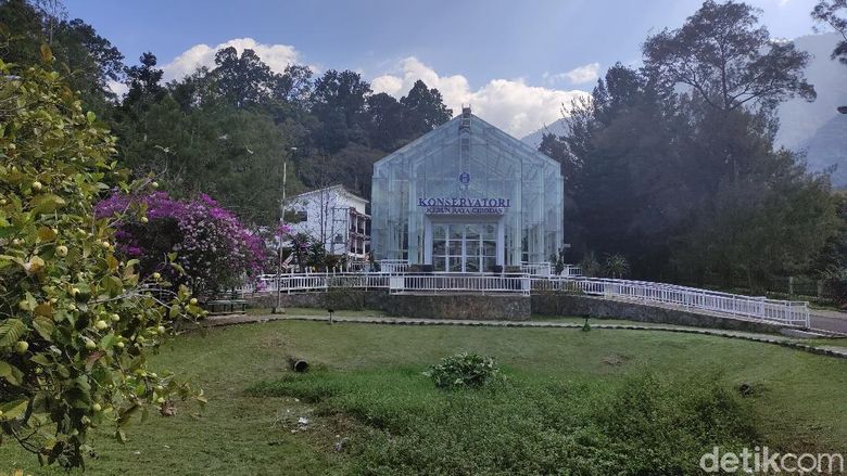 Kebun Raya Cibodas Objek wisata di Cianjur.