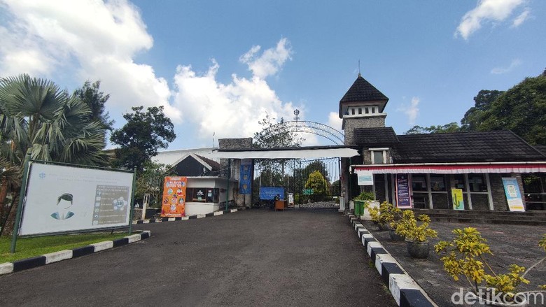 Kebun Raya Cibodas Objek wisata di Cianjur.