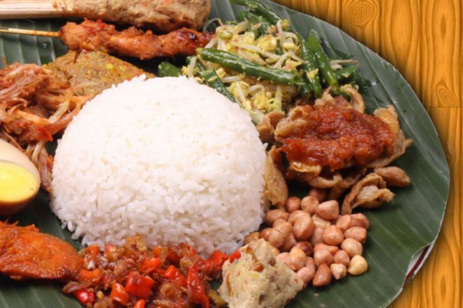 5 Nasi Campur Bali Otentik Ini Bisa Dinikmati di Jakarta