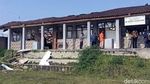 Ngeri! Begini Penampakan Gedung Sekolah yang Ambruk di Sukabumi