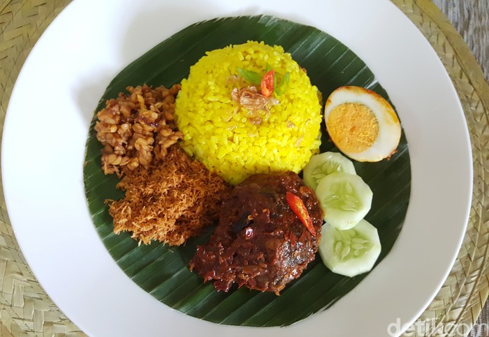 Resep Nasi Kuning Banjar dan Haruan Habang