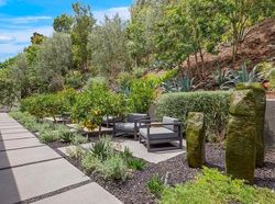 Rumah Baru Pendiri WhatsApp Mewahnya Nggak Ketulungan