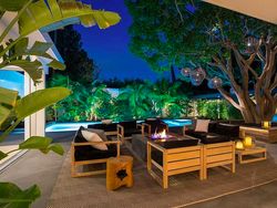 Rumah Baru Pendiri WhatsApp Mewahnya Nggak Ketulungan