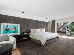 Rumah Baru Pendiri WhatsApp Mewahnya Nggak Ketulungan