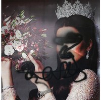 Masih Alinejad, wanita yang asal Iran yang belakangan aktif melaporkan kondisi di Afghanistan setelah Taliban berkuasa, mengungkapkan kekhawatirannya. Kemarin juru bicara Taliban Zabihullah Mujahid membuat pernyataan dengan mengaku mereka menghormati hak-hak wanita. Tapi hari ini kenyataannya di Kabul: pertama mereka menghapus foto-foto wanita kemudia mereka akan menghapus wanita dalam lingkungan publik. Iran sudah mengalami kebohongan-kebohongan ini 42 tahun lalu, tulisnya di Twitter. Foto: dok. Wakil KOHSAR / AFP