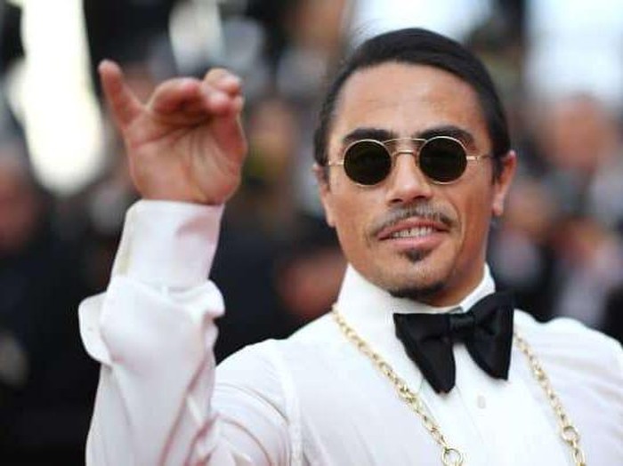 Salt Bae Dituntut Pegawainya Gegara Tak Bayar Uang Lembur Salt Bae Dituntut Pegawainya Gegara Tak Bayar Uang Lembur