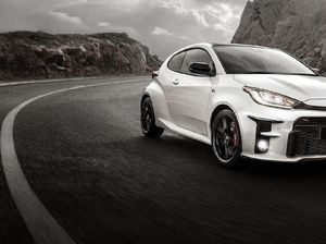 Ini Beda GR Yaris dengan Yaris GR Sport