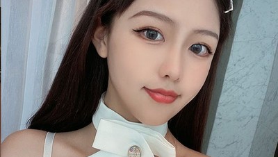 Heboh Stephen Chow Pacaran dengan Model 42 Tahun Lebih Muda, Ini Potretnya