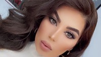 Perempuan yang menjadi juru dalam sebuah acara televisi Afghanista itu bercerita berhasil lolos dari Afganistan setelah menumpang jet kargo milik Amerika Serikat. Foto: dok. Instagram